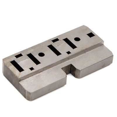 Soluciones de mecanizado CNC personalizadas para materiales de acero de silicio y titanio y aluminio